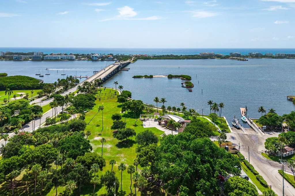 15 S Golfview Road Lake Worth FL 33460