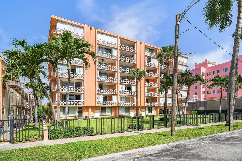 15 S Golfview Road Lake Worth FL 33460