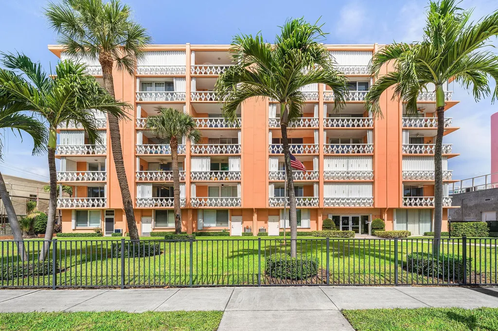 15 S Golfview Road Lake Worth FL 33460