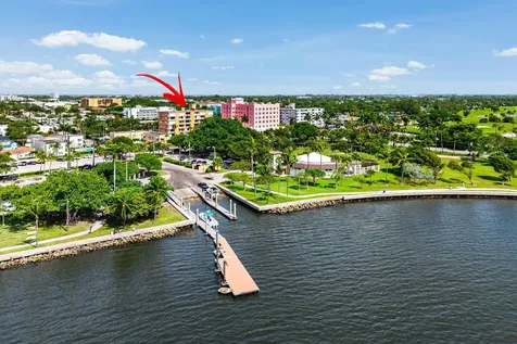 15 S Golfview Road Lake Worth FL 33460
