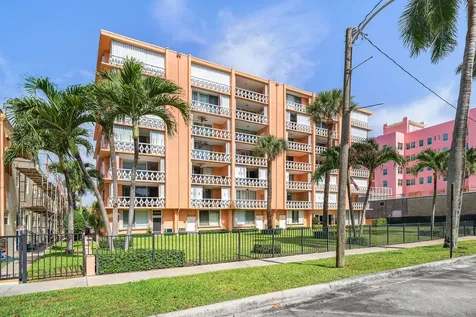 15 S Golfview Road Lake Worth FL 33460
