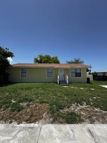 1464 W 32nd Street Riviera Beach FL 33404