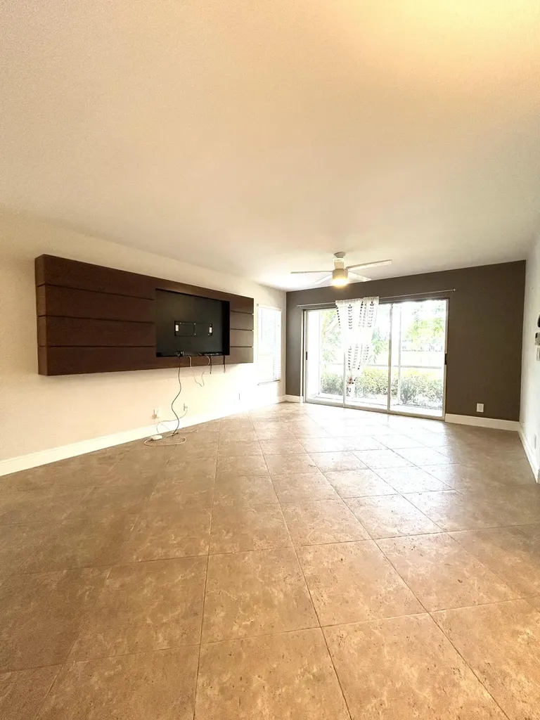 13830 Oneida Drive Delray Beach FL 33446