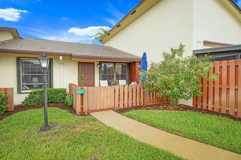 8071 SE Villa Circle Hobe Sound FL 33455