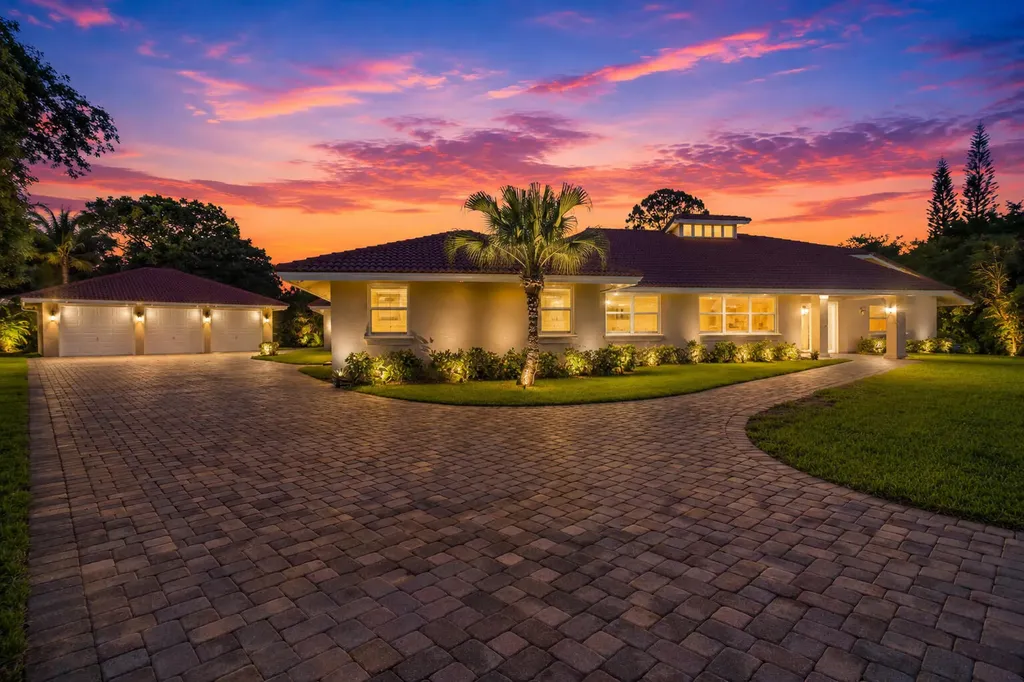 Boca Raton FL, 22829 Horse Shoe Way