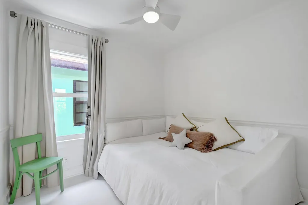 220 S L Street Lake Worth Beach FL 33460