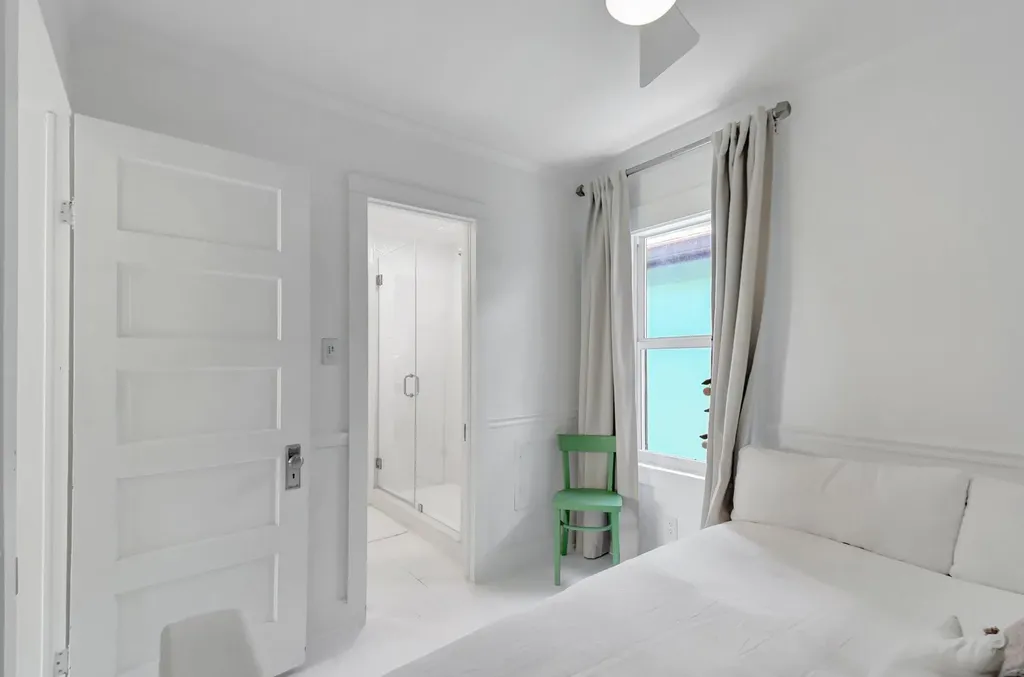 220 S L Street Lake Worth Beach FL 33460