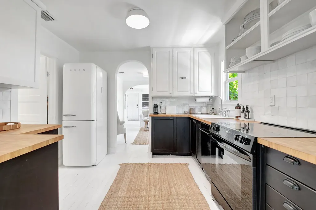220 S L Street Lake Worth Beach FL 33460