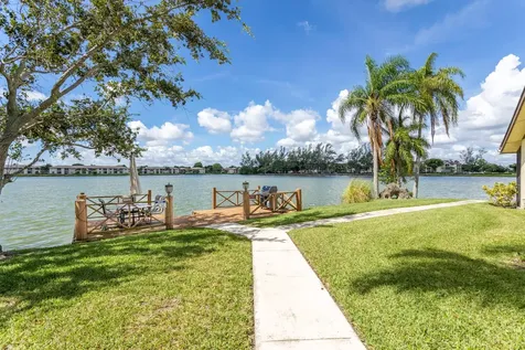 639 Banks Road Margate FL 33063