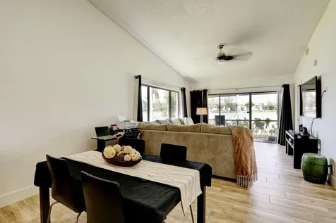 639 Banks Road Margate FL 33063