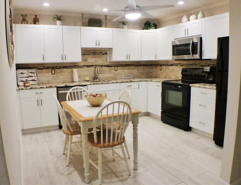 2665 NW 7th Court Delray Beach FL 33445