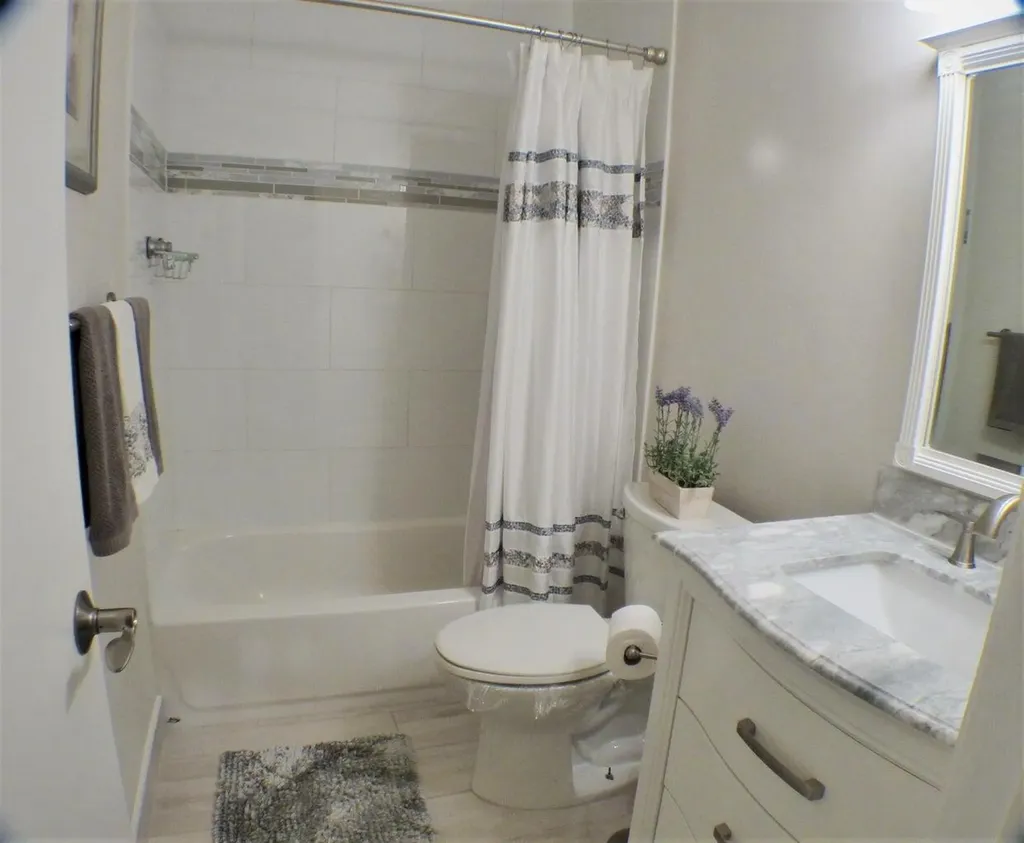 2665 NW 7th Court Delray Beach FL 33445
