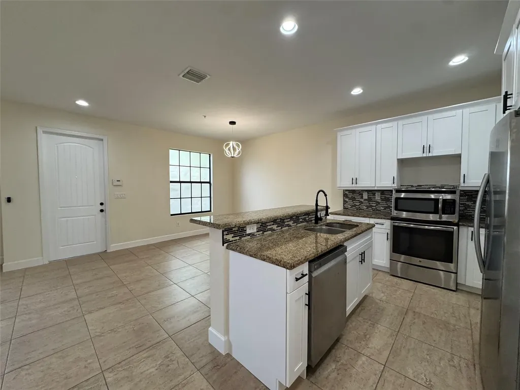 749 SW 3rd Avenue Pompano Beach FL 33060