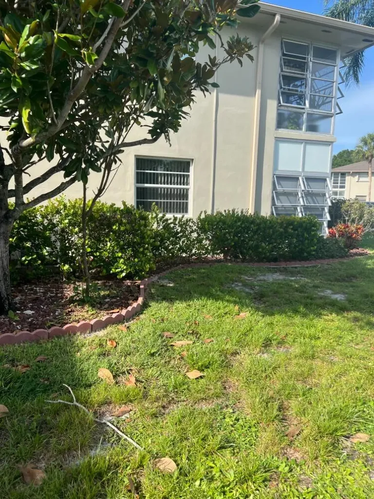 25 Lake Vista Trail Port St Lucie FL 34952