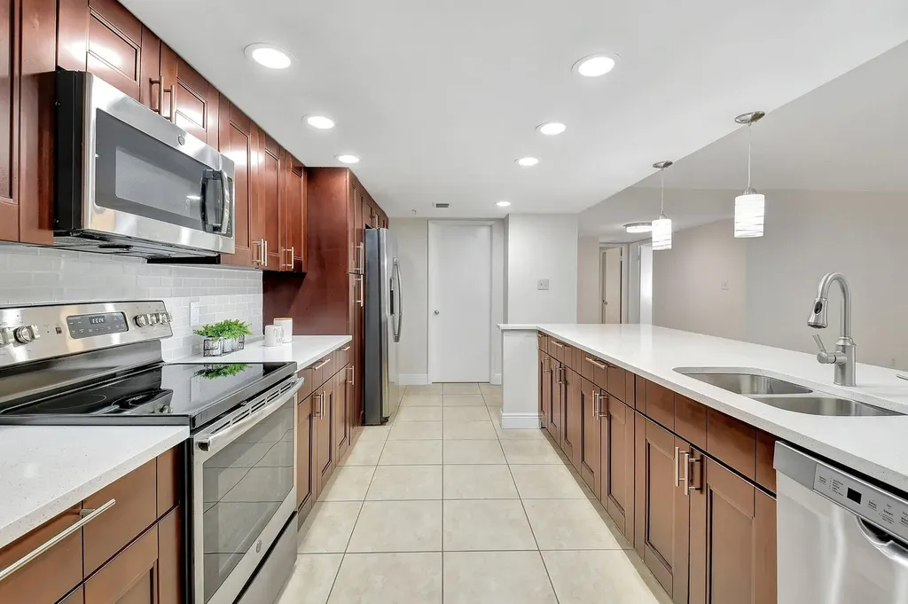 820 Lavers Circle Delray Beach FL 33444