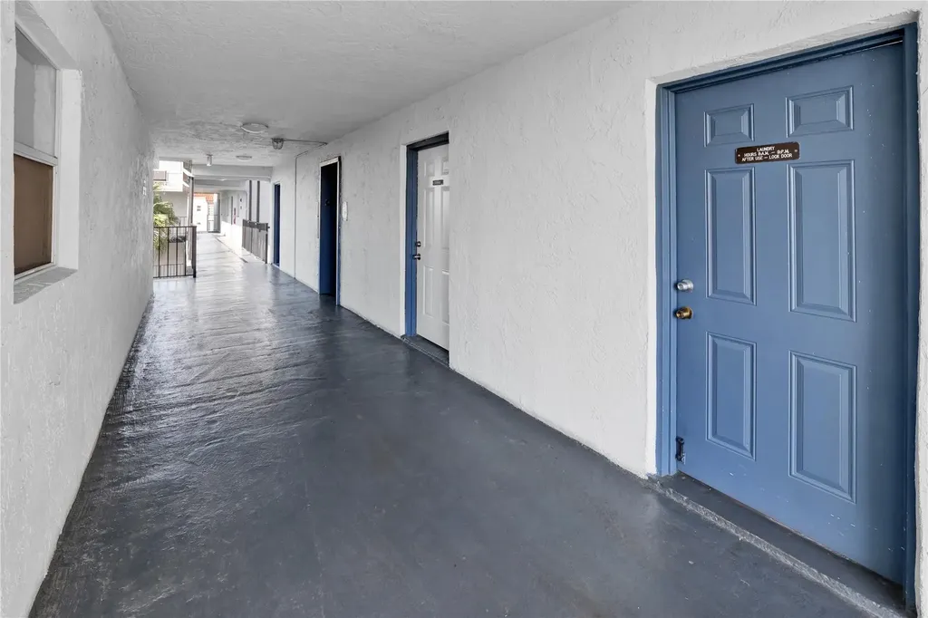 2800 Somerset Drive Lauderdale Lakes FL 33311