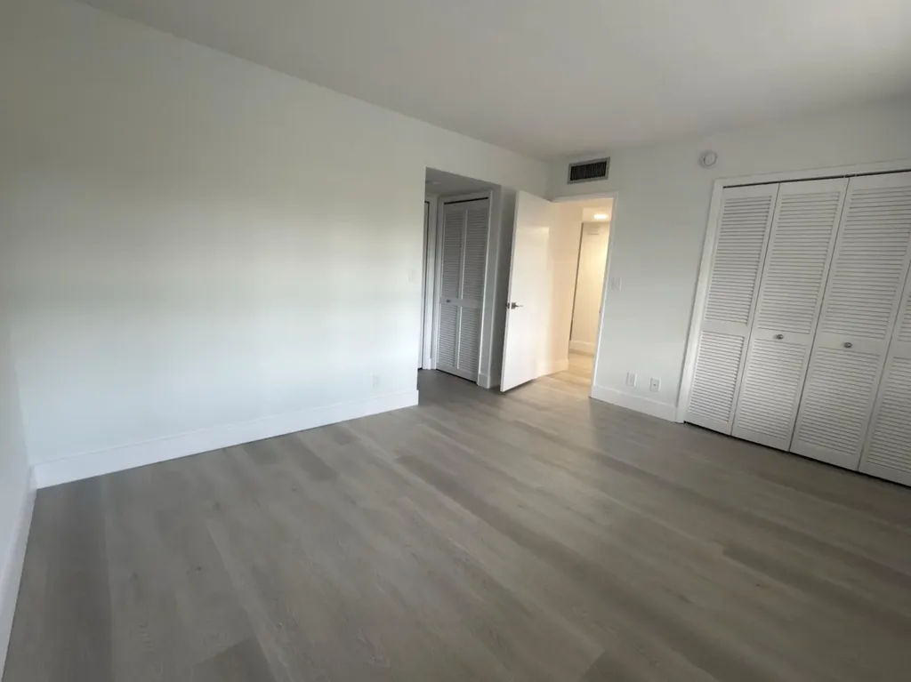625 Oaks Drive Pompano Beach FL 33069