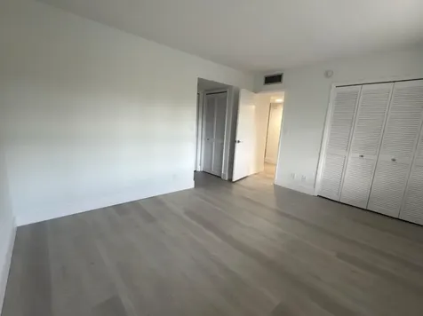 625 Oaks Drive Pompano Beach FL 33069