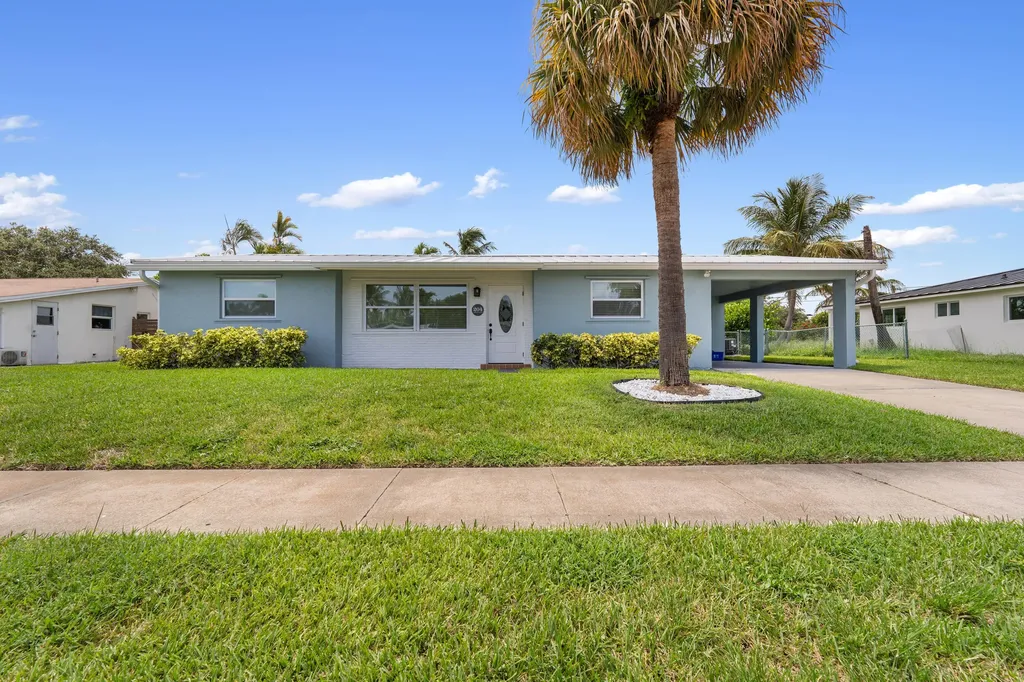 204 Circle E Jupiter FL 33458