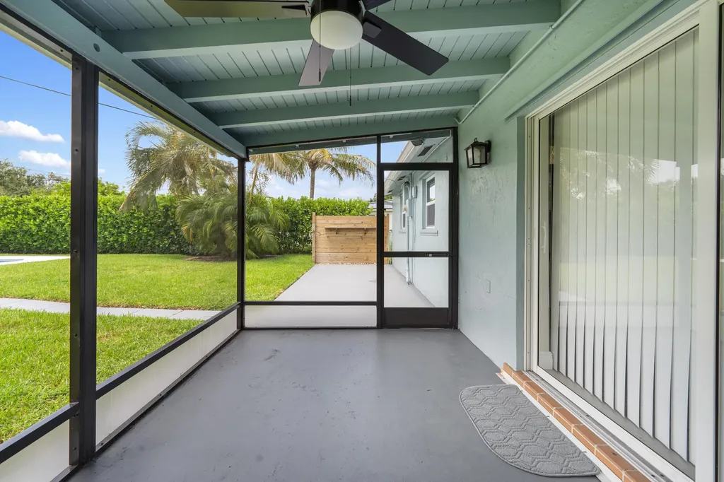 204 Circle E Jupiter FL 33458