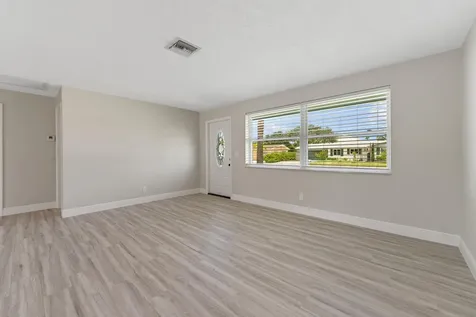 204 Circle E Jupiter FL 33458