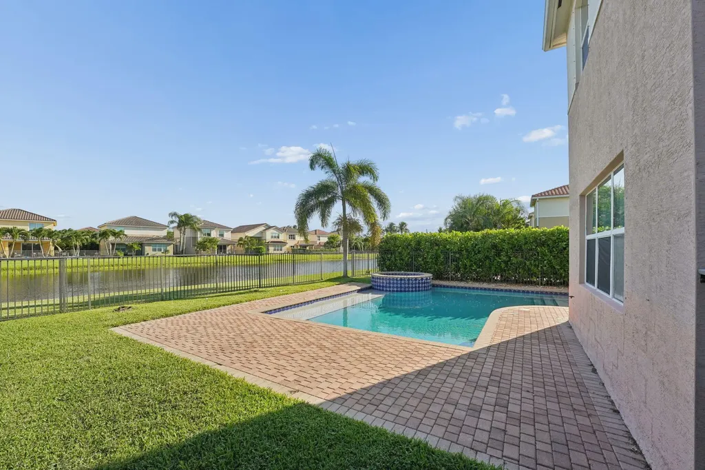 8256 Savara Streams Lane Boynton Beach FL 33473