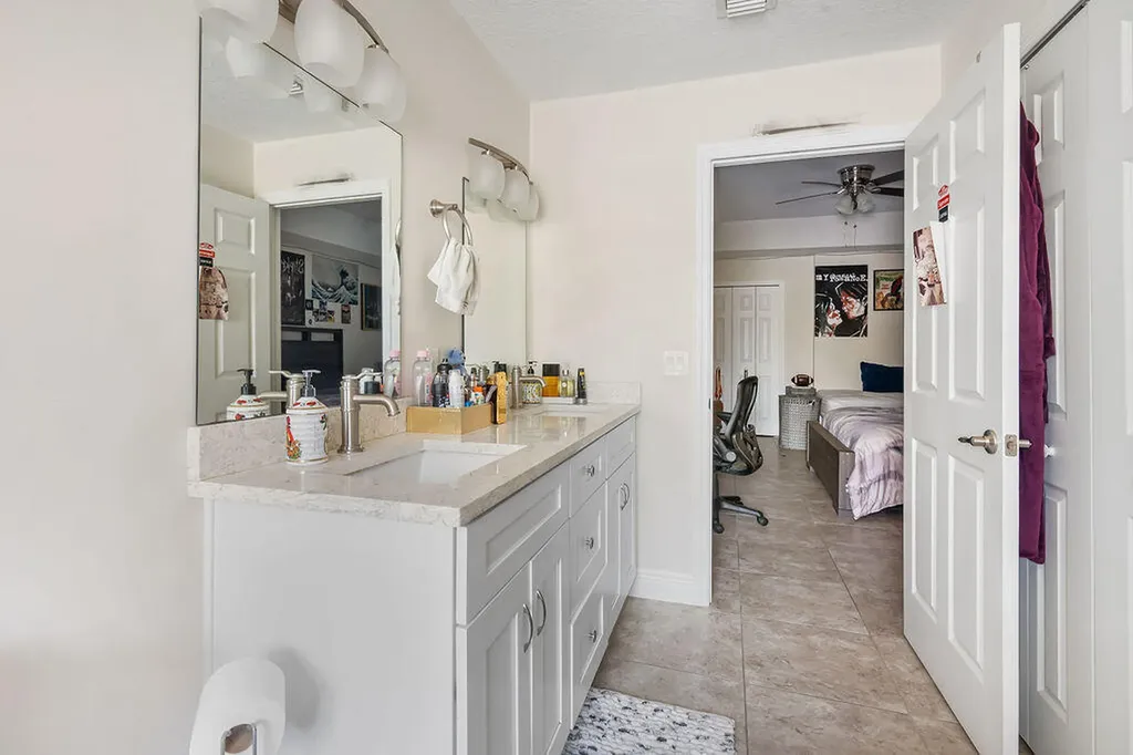 12987 N 66th Place N The Acreage FL 33470