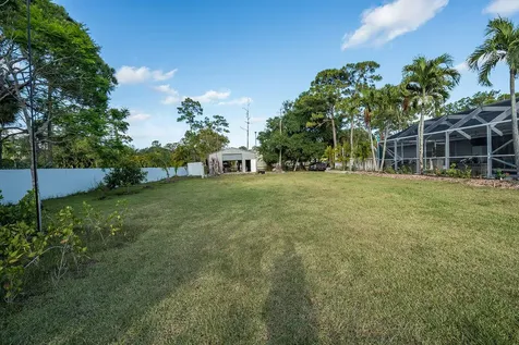 12987 N 66th Place N The Acreage FL 33470
