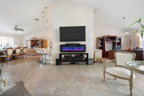 12987 N 66th Place N The Acreage FL 33470