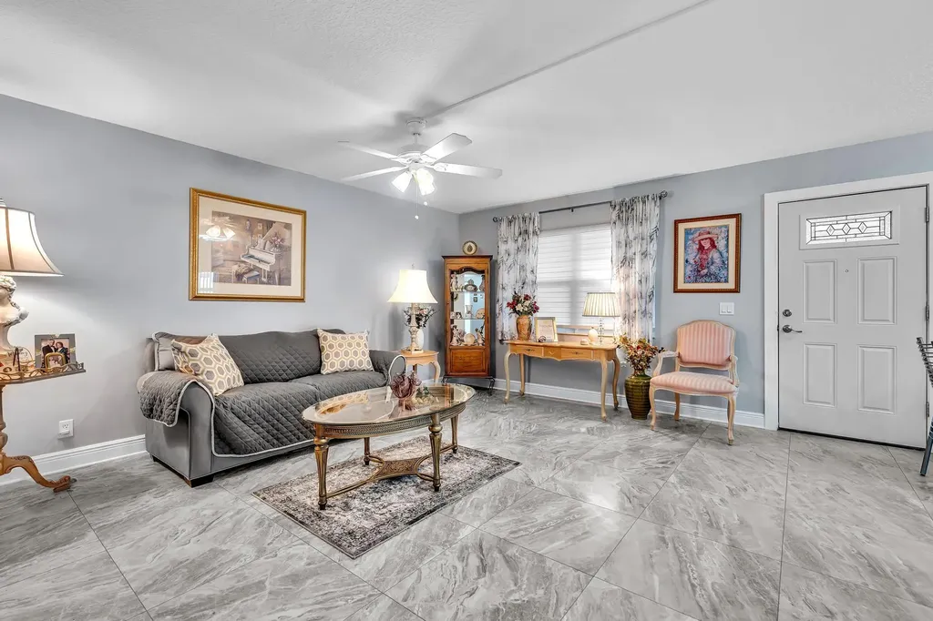 625 Normandy N Delray Beach FL 33484