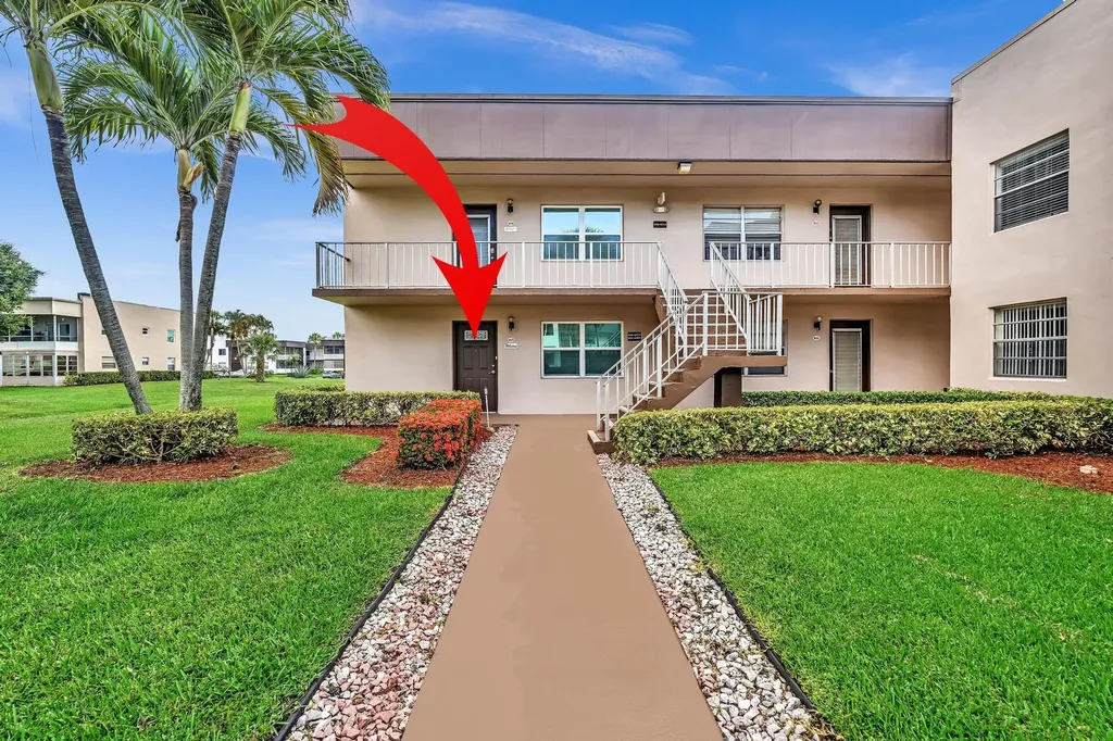625 Normandy N Delray Beach FL 33484