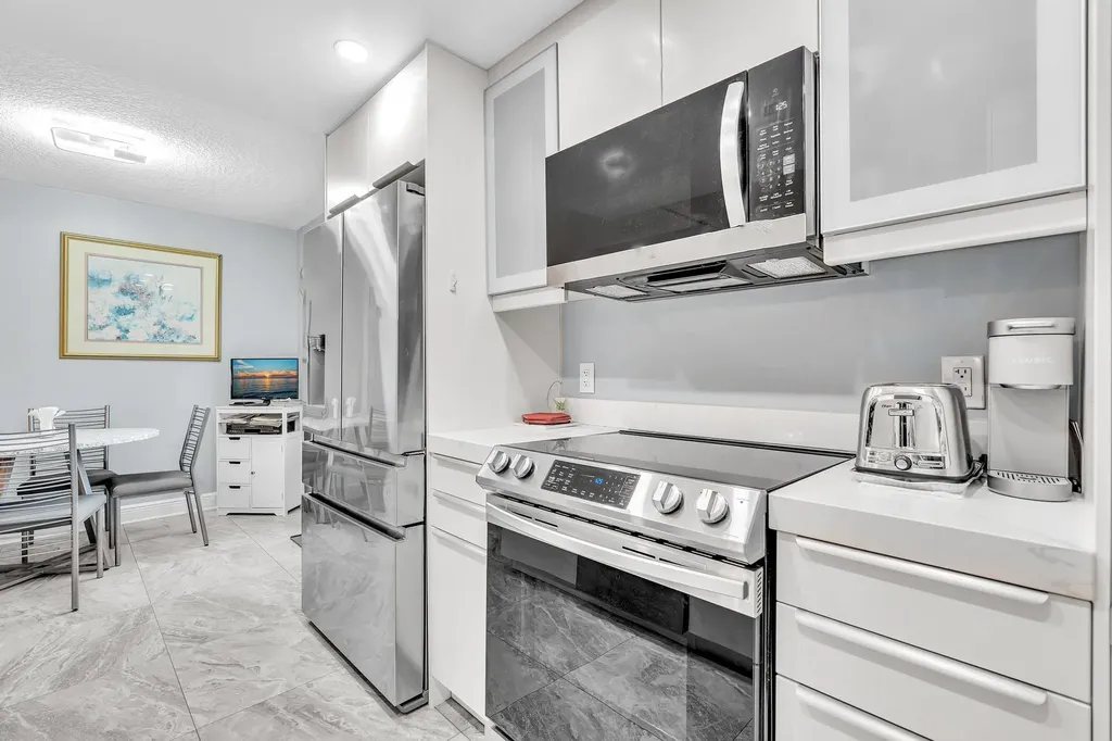 625 Normandy N Delray Beach FL 33484