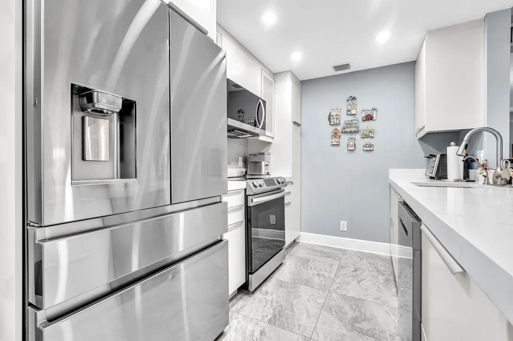625 Normandy N Delray Beach FL 33484
