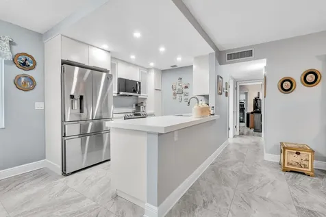 625 Normandy N Delray Beach FL 33484