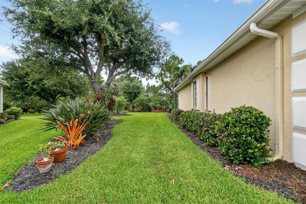4577 NW Red Bay Circle Jensen Beach FL 34957