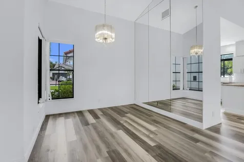 19325 Cherry Hills Terrace Boca Raton FL 33498