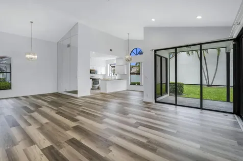 19325 Cherry Hills Terrace Boca Raton FL 33498