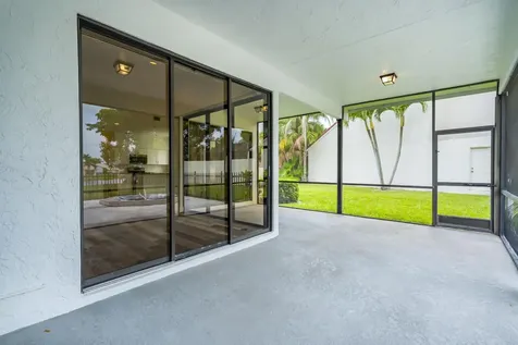 19325 Cherry Hills Terrace Boca Raton FL 33498