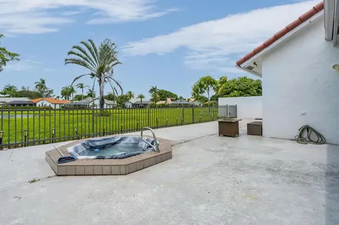 19325 Cherry Hills Terrace Boca Raton FL 33498