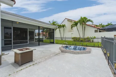19325 Cherry Hills Terrace Boca Raton FL 33498