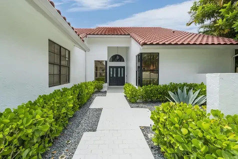 19325 Cherry Hills Terrace Boca Raton FL 33498