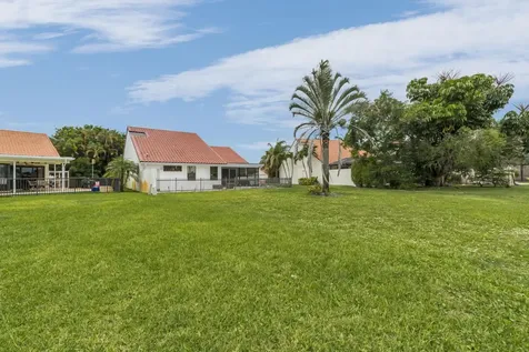 19325 Cherry Hills Terrace Boca Raton FL 33498