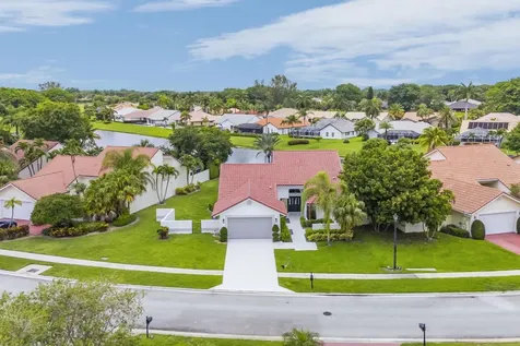 19325 Cherry Hills Terrace Boca Raton FL 33498