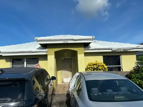 18476 NW 52nd Path Miami Gardens FL 33055