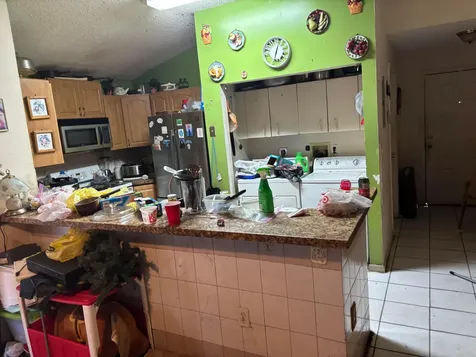 18476 NW 52nd Path Miami Gardens FL 33055