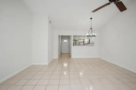21642 Guadalajara Avenue Boca Raton FL 33433