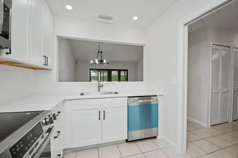 21642 Guadalajara Avenue Boca Raton FL 33433