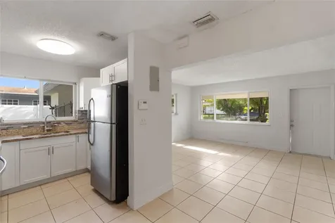 2001 NW 14th Avenue Fort Lauderdale FL 33311