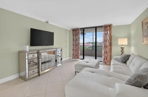2070 Homewood Boulevard Delray Beach FL 33445