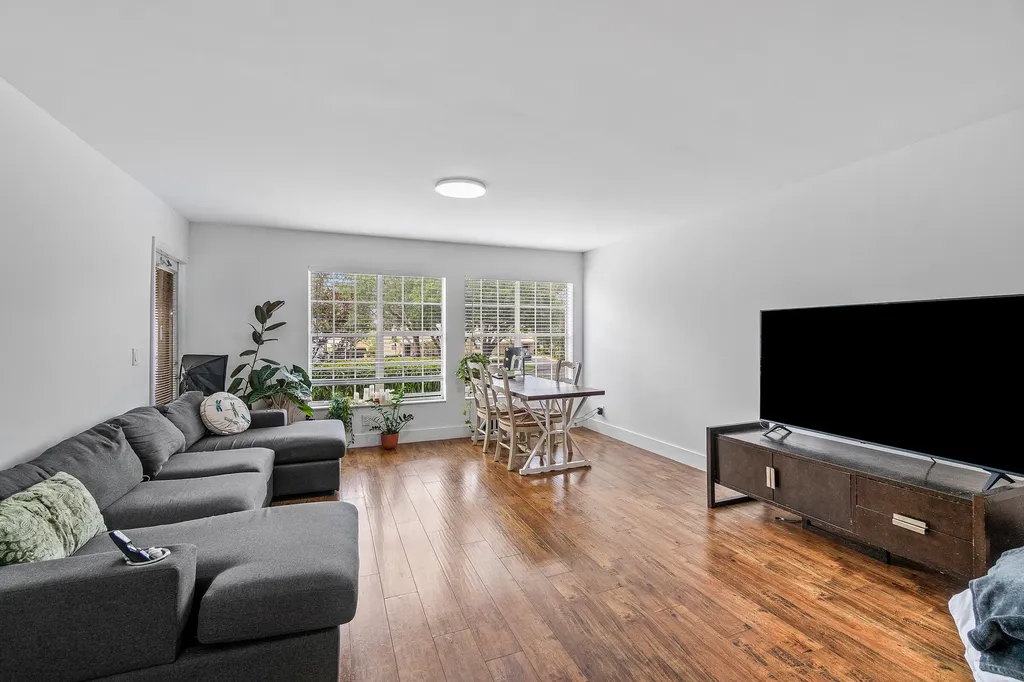 6283 La Costa Drive Boca Raton FL 33433